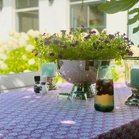 Maison De Sas Bed & Breakfast ลาเรน ภายนอก รูปภาพ