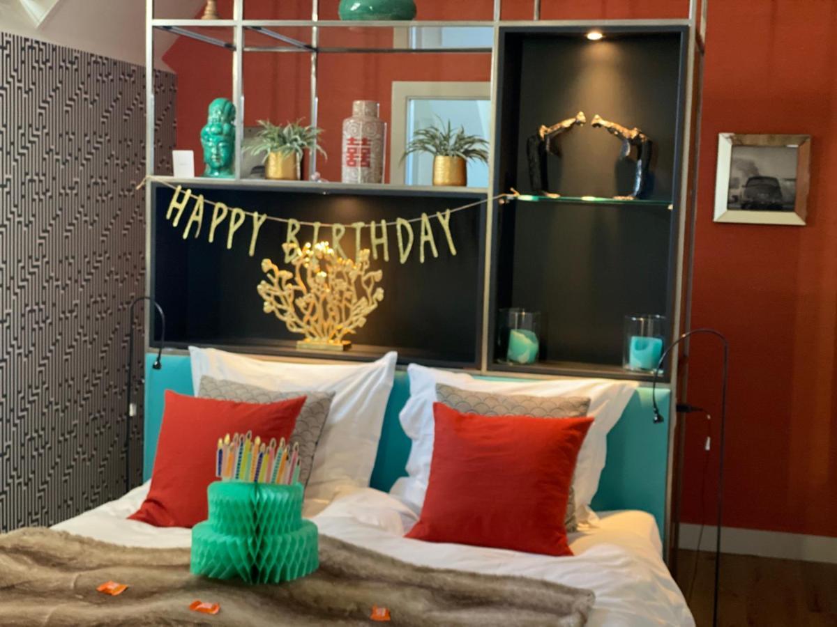 Maison De Sas Bed & Breakfast ลาเรน ภายนอก รูปภาพ